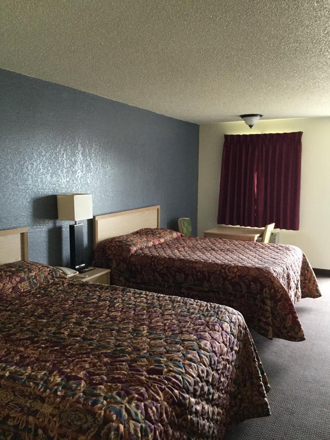 Country Inn Motel Waukomis Екстер'єр фото