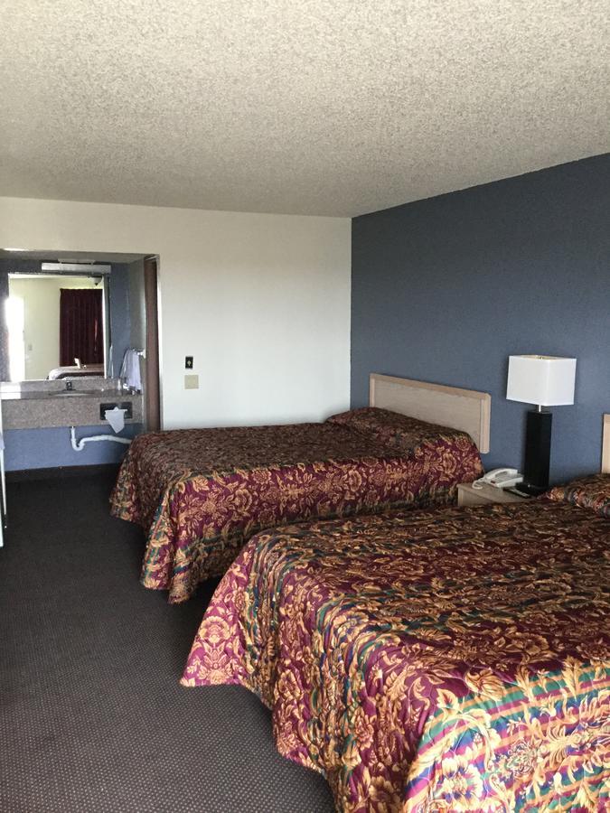 Country Inn Motel Waukomis Екстер'єр фото